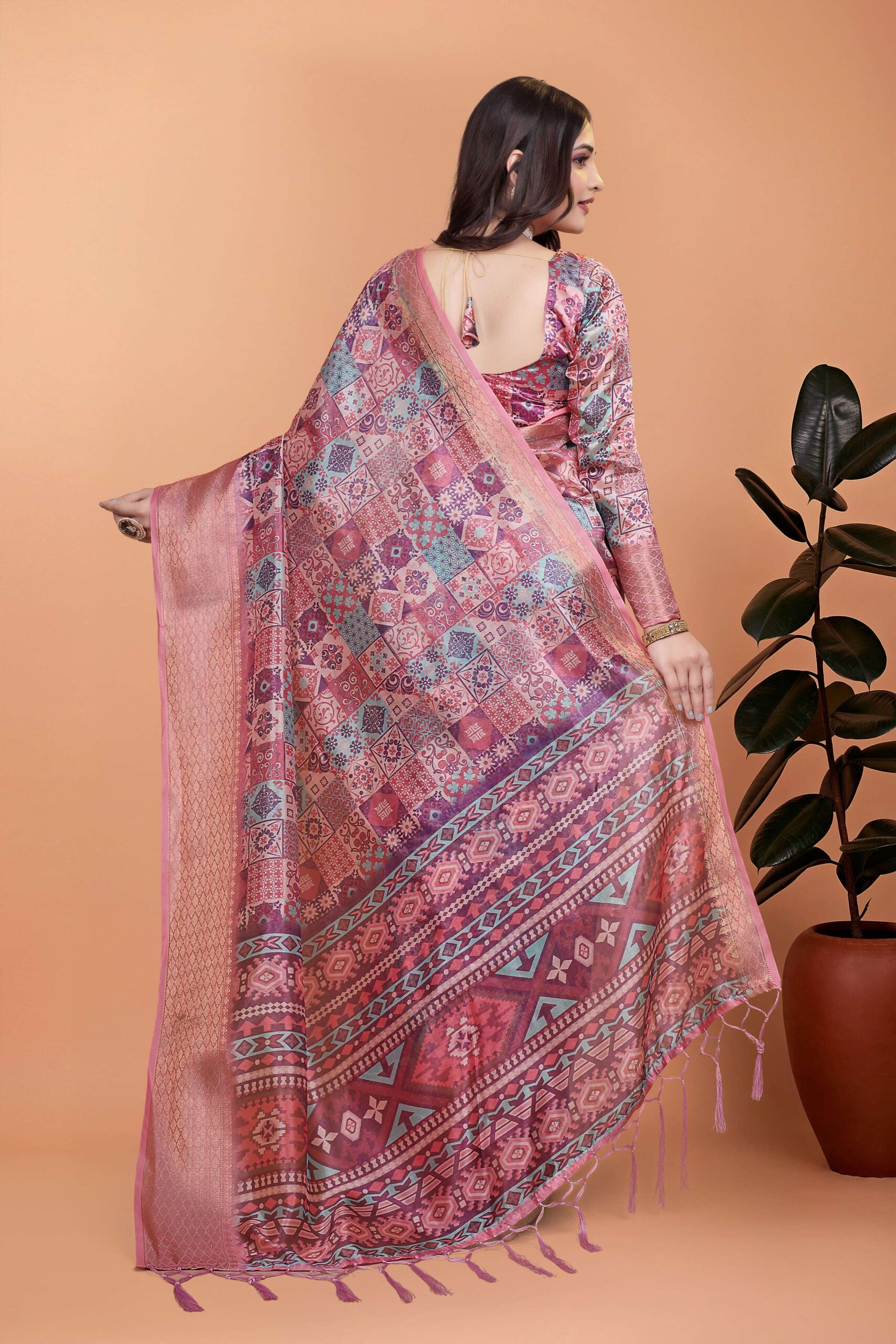 Pink Soft Silk Saree with Copper Zari Border & Multicolor Pallu - Image 6