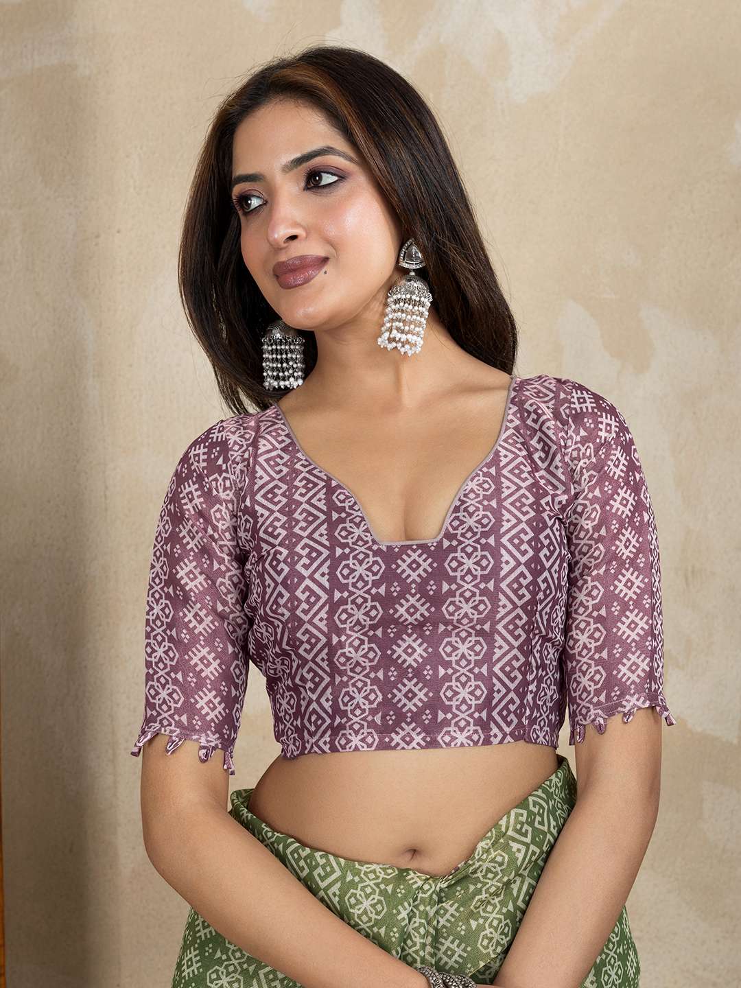 Elegant Olive Green and Mauve Pink Linen Saree with Geometric and Floral Prints - Image 4