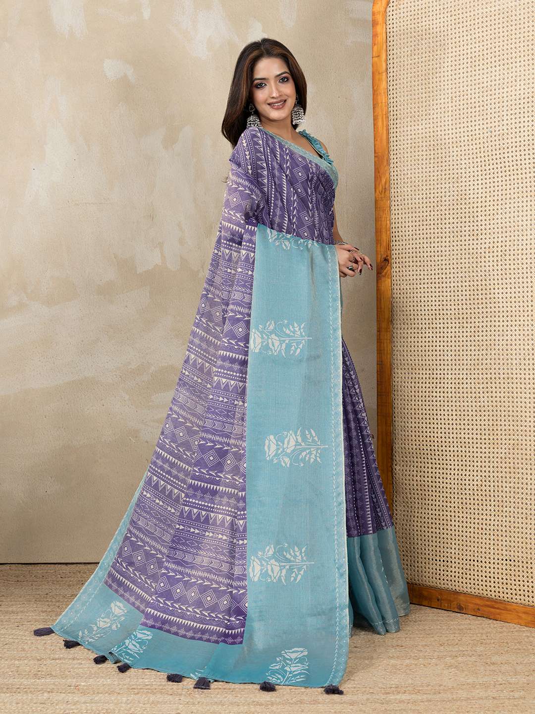 Elegant Teal Green and Mauve Pink Linen Saree with Geometric and Floral Prints